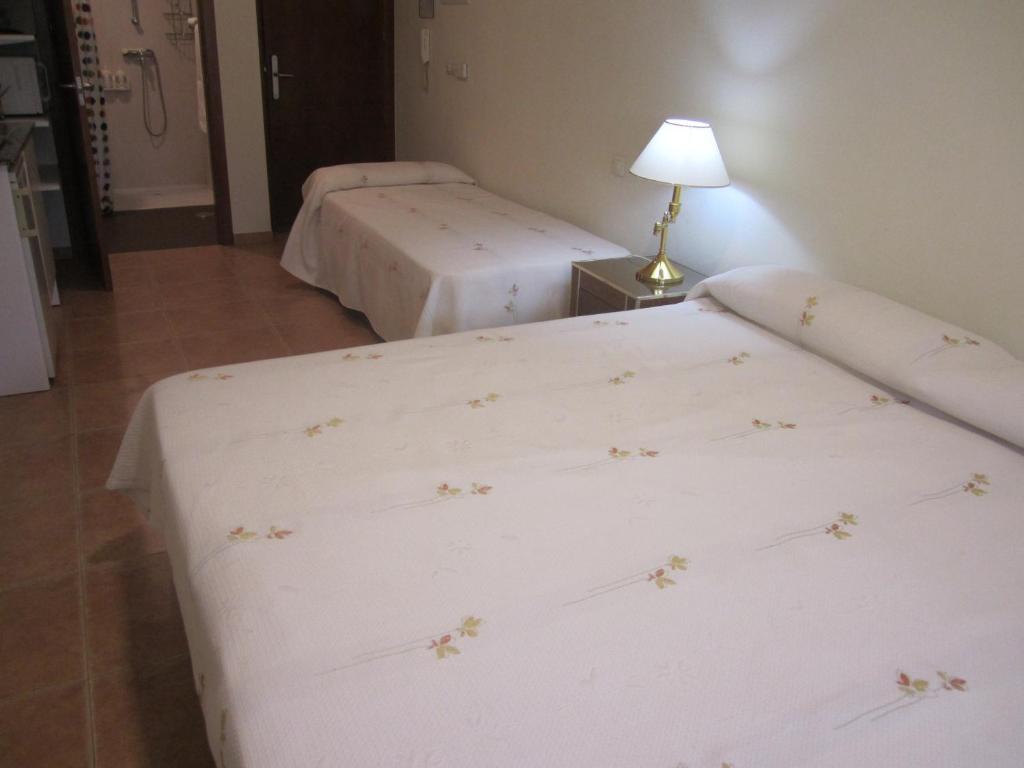 Hostal El Estudio Almansa Ruang foto