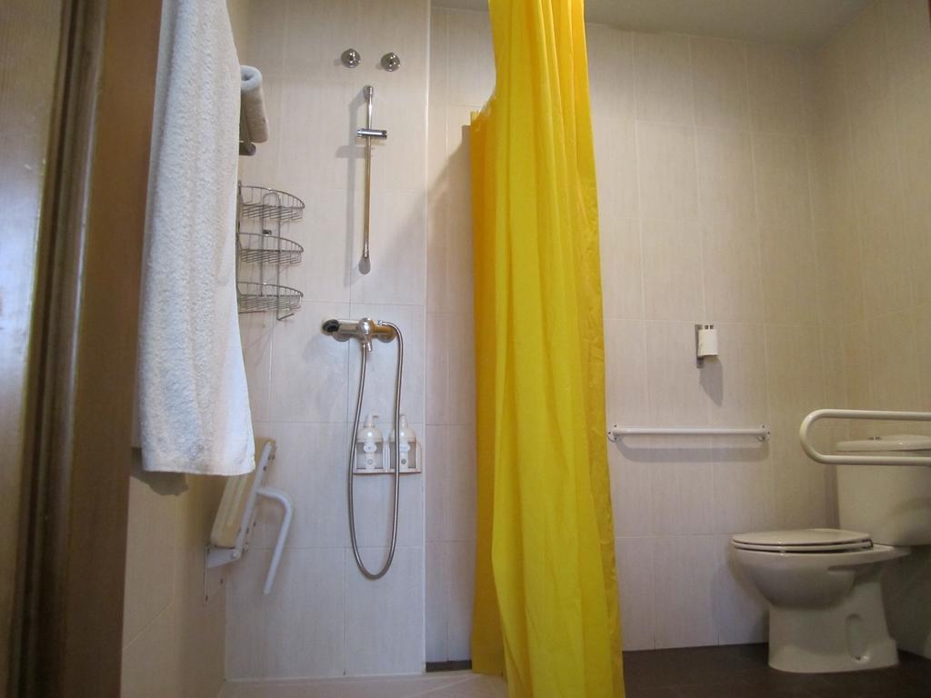 Hostal El Estudio Almansa Bagian luar foto
